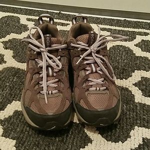 Columbia women's size 7 shoes