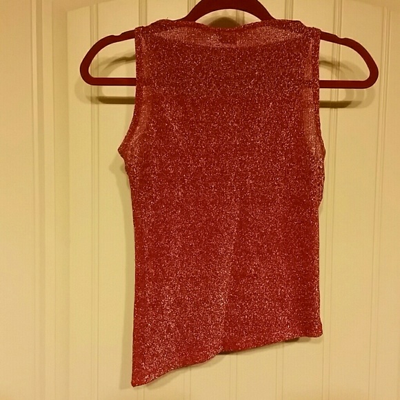 Red Top - Picture 3 of 4