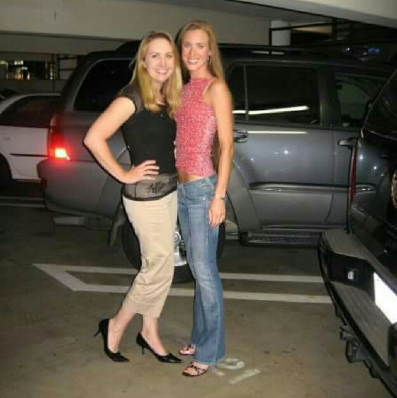 Red Top - Picture 4 of 4