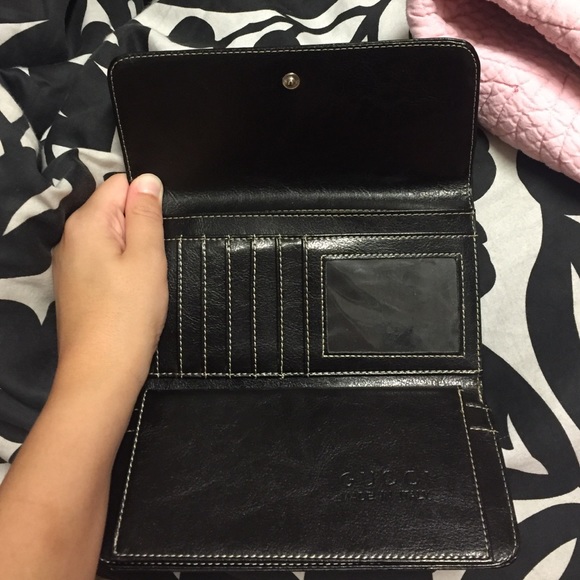 Gucci wallet - Picture 2 of 2