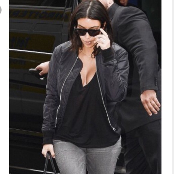 GORGEOUS BLACK bomber jacket!! - Picture 2 of 4