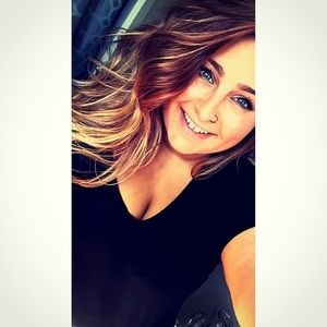 Meet your Posher, Marissa