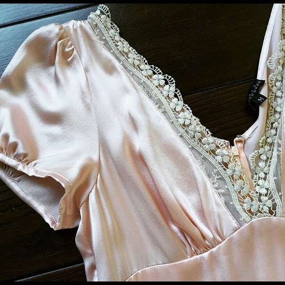 Silk Vintage Style Dress - Picture 3 of 4