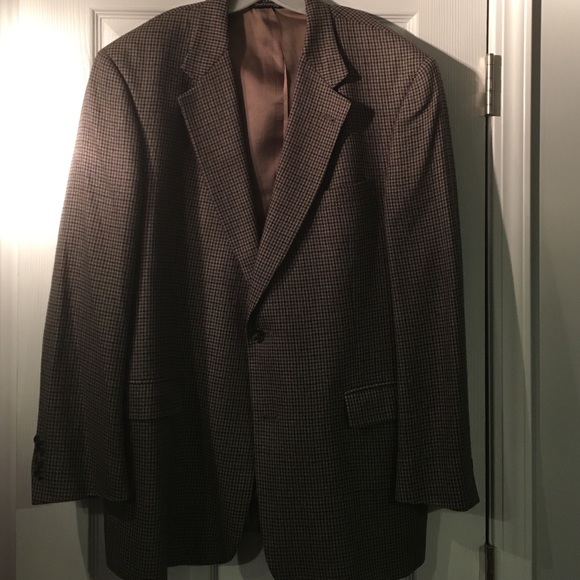 Burberry's made in USA. SOLD at Parisian 44r - Picture 2 of 4
