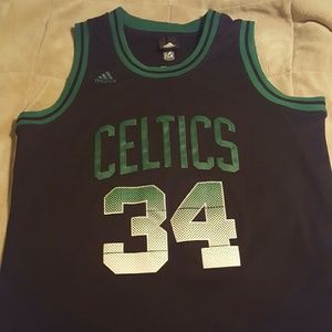 Mens paul pierce jersey,size small.100% authentic!