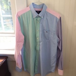 Vineyard Vines Button Down Tucker shirt
