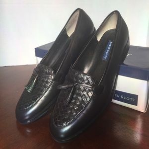 Karen Scott Black Leather Loafers w/ Tassels 8.5M