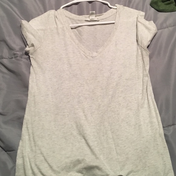 Forever 21 Vneck - Picture 1 of 2