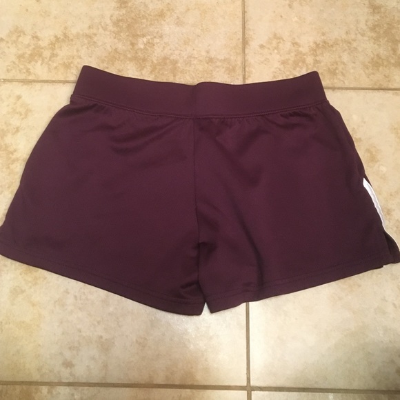Athletic shorts - Picture 3 of 3