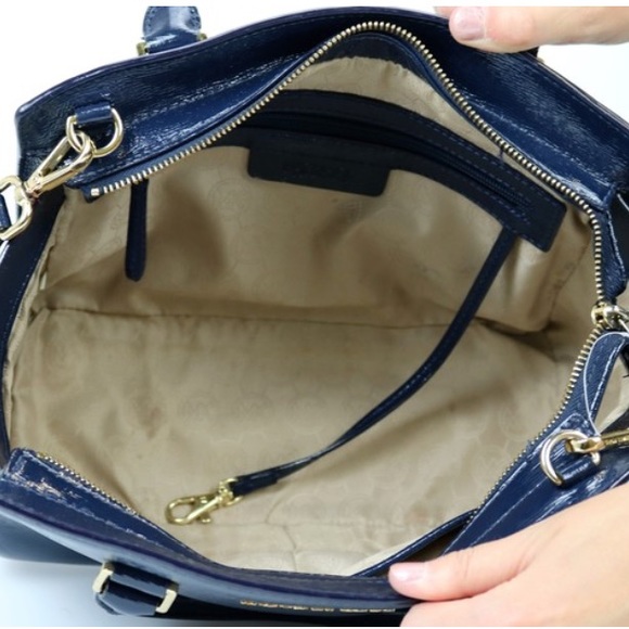 Michael Kors Selma Satchel - Picture 3 of 4