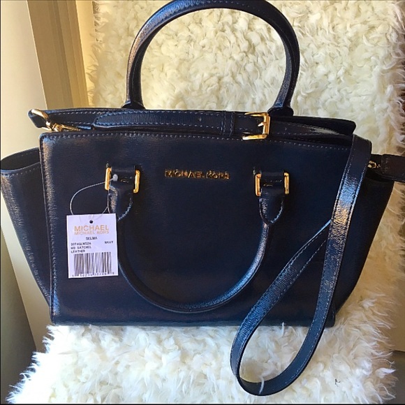 Michael Kors Selma Satchel - Picture 4 of 4