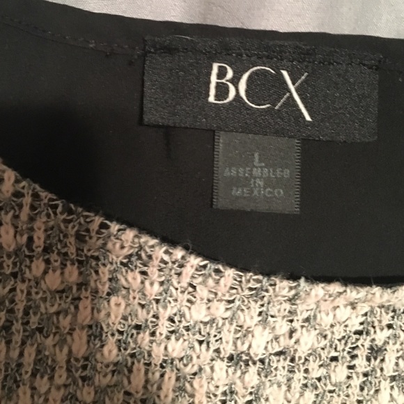 Pink and grey shirt - Picture 2 of 2