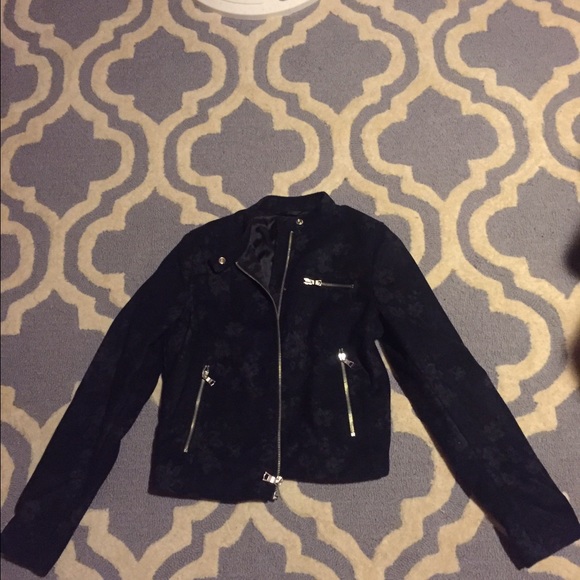 Gorgeous navy wool coat.  Zipper detail.  NWOT