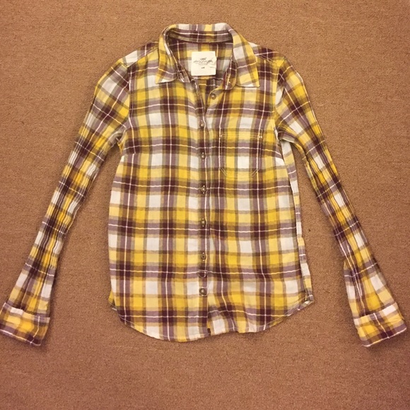Yellow plaid shirt *WILL BE DONATED BY 10/31*