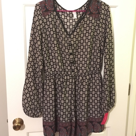 Funky long sleeved romper