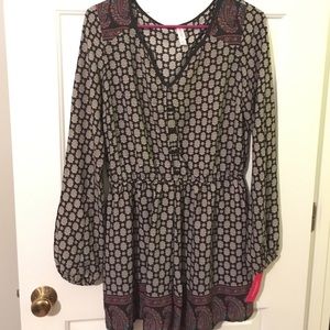 Funky long sleeved romper