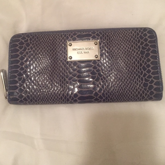 Michael Kors wallet