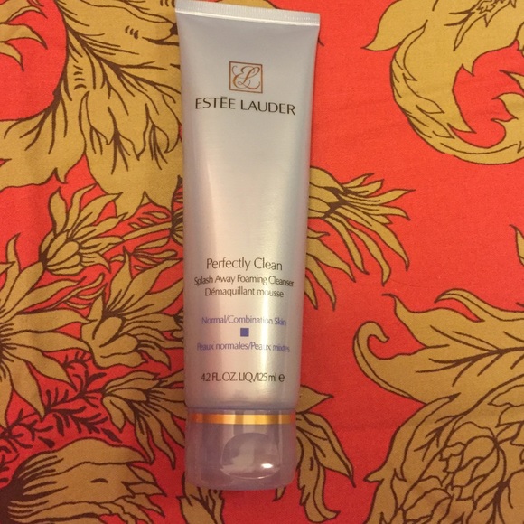 Estée Lauder Perfectly Clean Foaming Cleanser