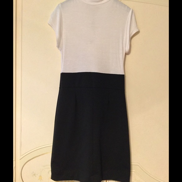 Forever21 Ruffled Keyhole Mini Dress - Picture 3 of 3