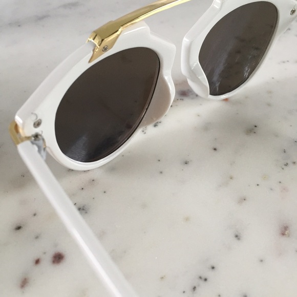 "Ellie" Sunglasses || White & Blue Mirror - Picture 2 of 7