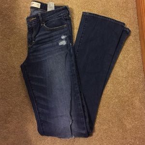 Abercrombie and Fitch size 4L jeans.