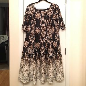 Gorgeous Julian Taylor fit and flare dress 18w.