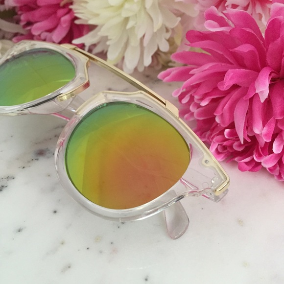 "Madeline" Sunglasses || Clear & Pink Mirror - Picture 2 of 6