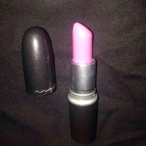 MAC 'Pink Nouveau' lipstick 💄