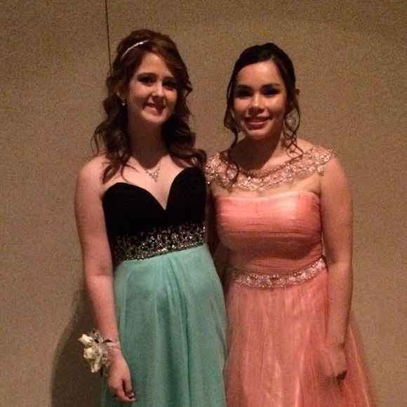 Meet your Posher, Vanessa - Picture 1 of 1