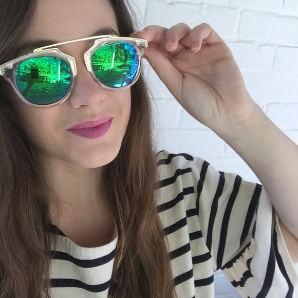"Madeline" Sunglasses || Clear & Green/Blue Mirror - Picture 3 of 5