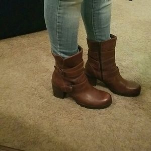 B.O.C. by Born Leather Upper Buckle Boots