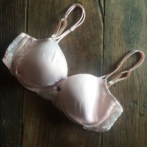 Victoria's Secret Pale Pink Lined Bra