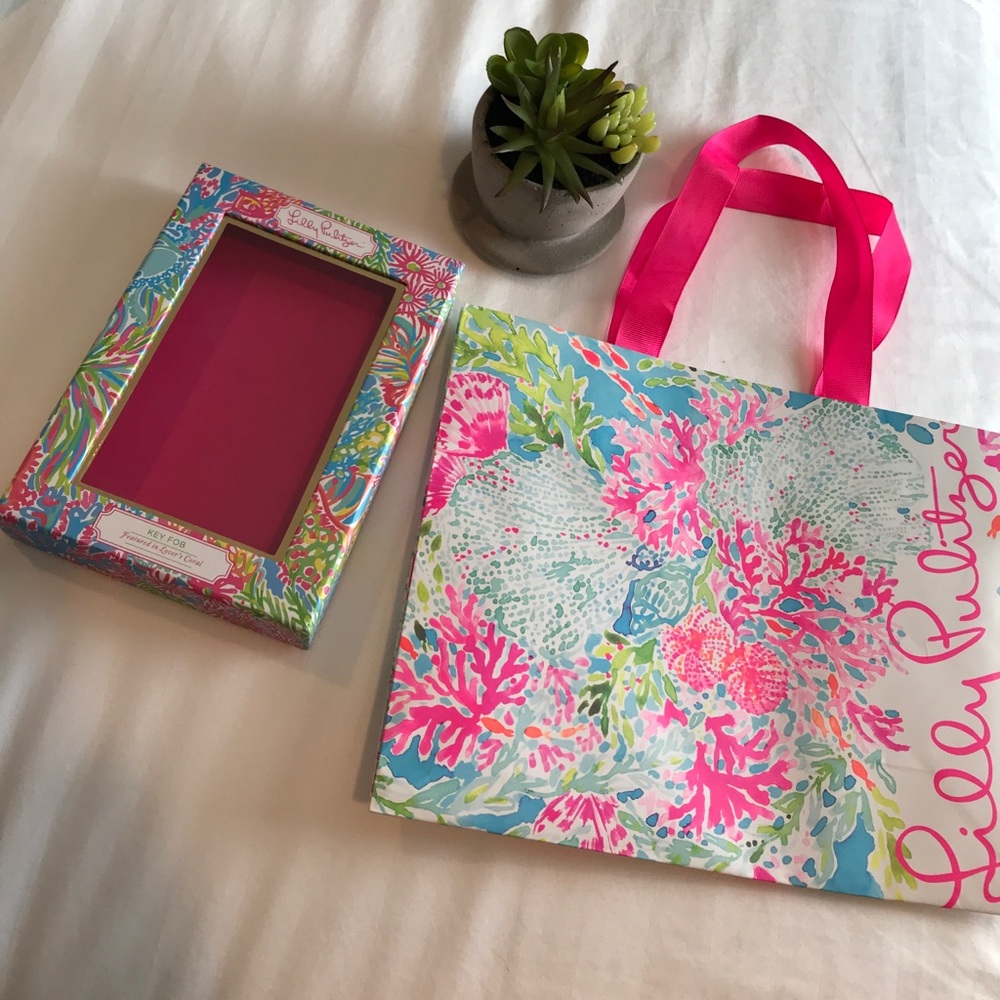 👗🎀Lily Pulitzer Bag and Box