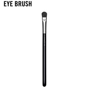 MAC Brush 246 nwt