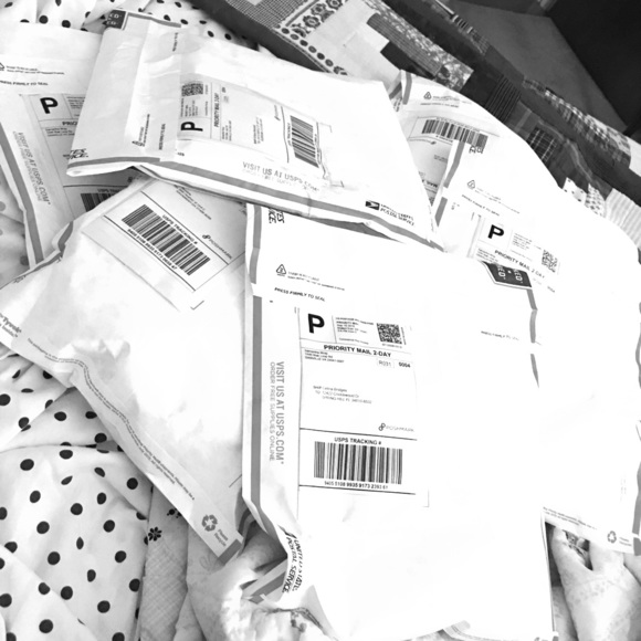 shipped 9/18💙