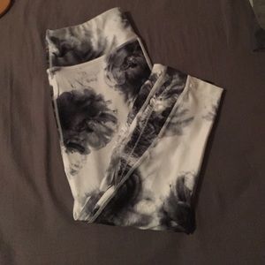 Flower printed leggings