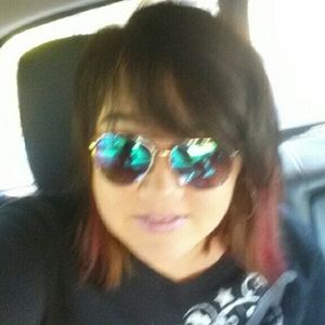 Meet your Posher, Vanesa