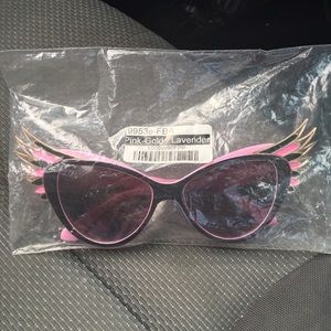 NWT cat eye sunglasses