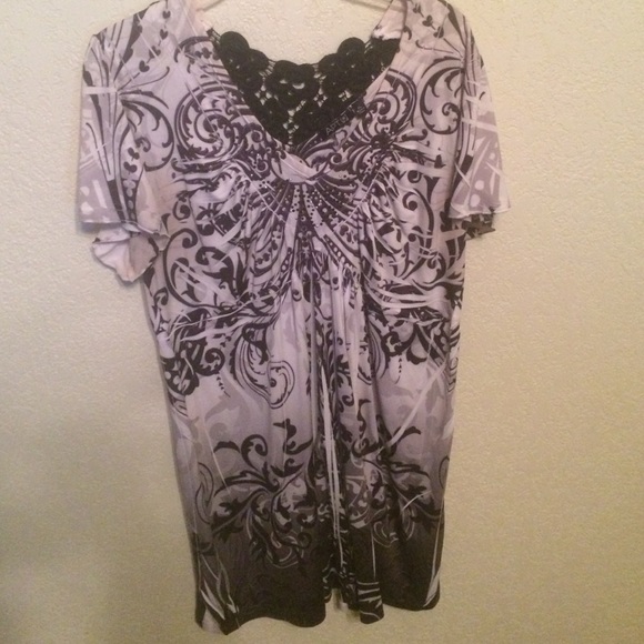 Apt 9 top with embroidered design on back