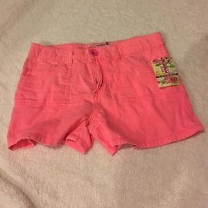 Squeeze coral shorts NWT