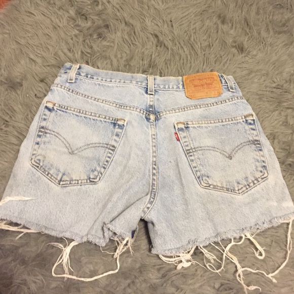 Vintage• Levis• HighWaisted Shorts - Picture 2 of 3