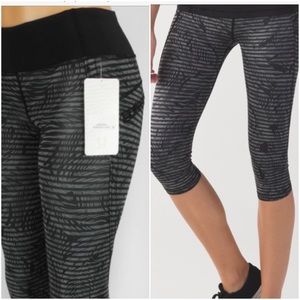 NWT Lululemon Run Top Speed Crop