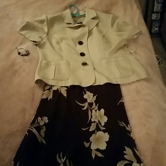 Studio 1 sleeveless dress with jacket