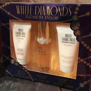 White Diamonds Perfume set