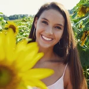 Meet your Posher, Annie