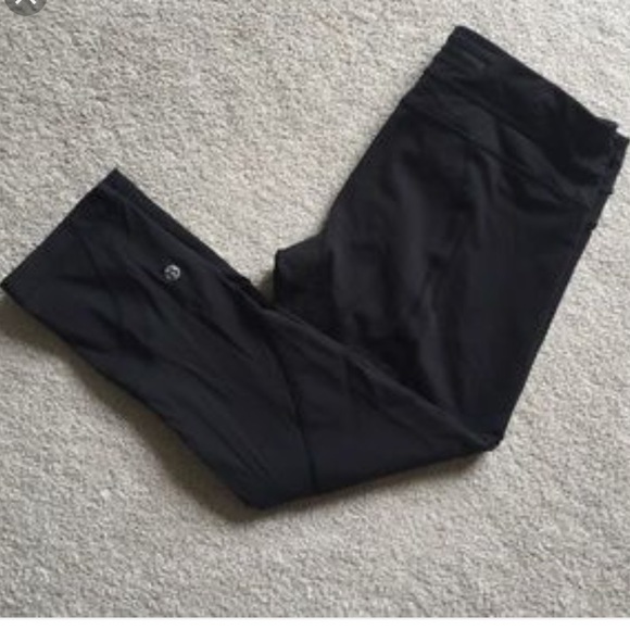 Black Inspire Crop II - Picture 3 of 4