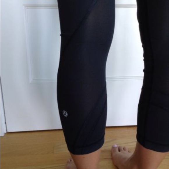 Black Inspire Crop II - Picture 4 of 4