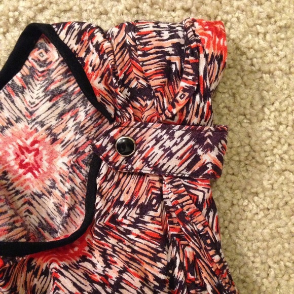 Pretty with Pockets - Picture 2 of 2