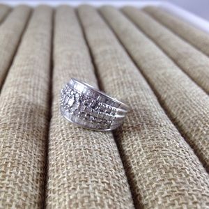 Diamond .5 carat 10k white gold ring. Like New!