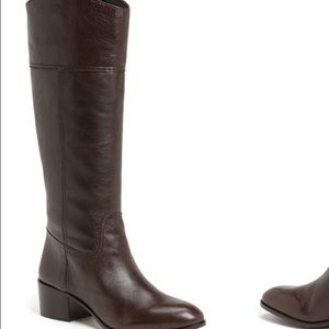 🎯SOLD ON MERC🎯 Louise et Cie leather boots